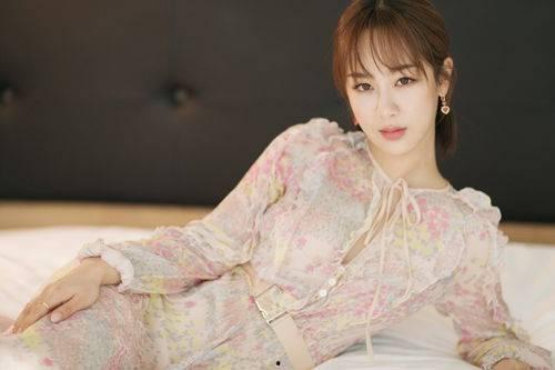 杨紫工作室最新爆料,最新动态曝光，精彩瞬间引粉丝热议